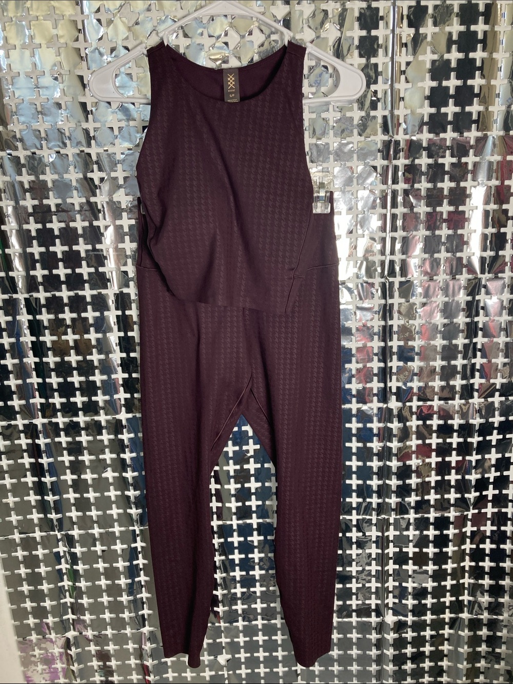 RHONE Plum Textured Sleeveless Crop Top